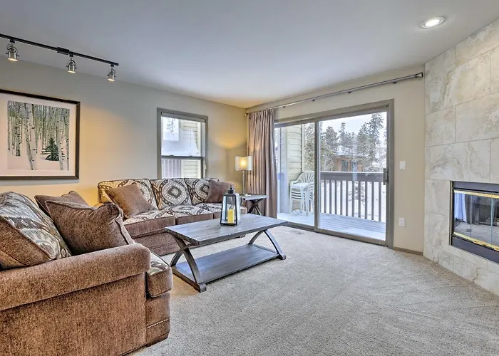 Sleek Frisco Townhome With Views 8 Mi To Copper Mtn