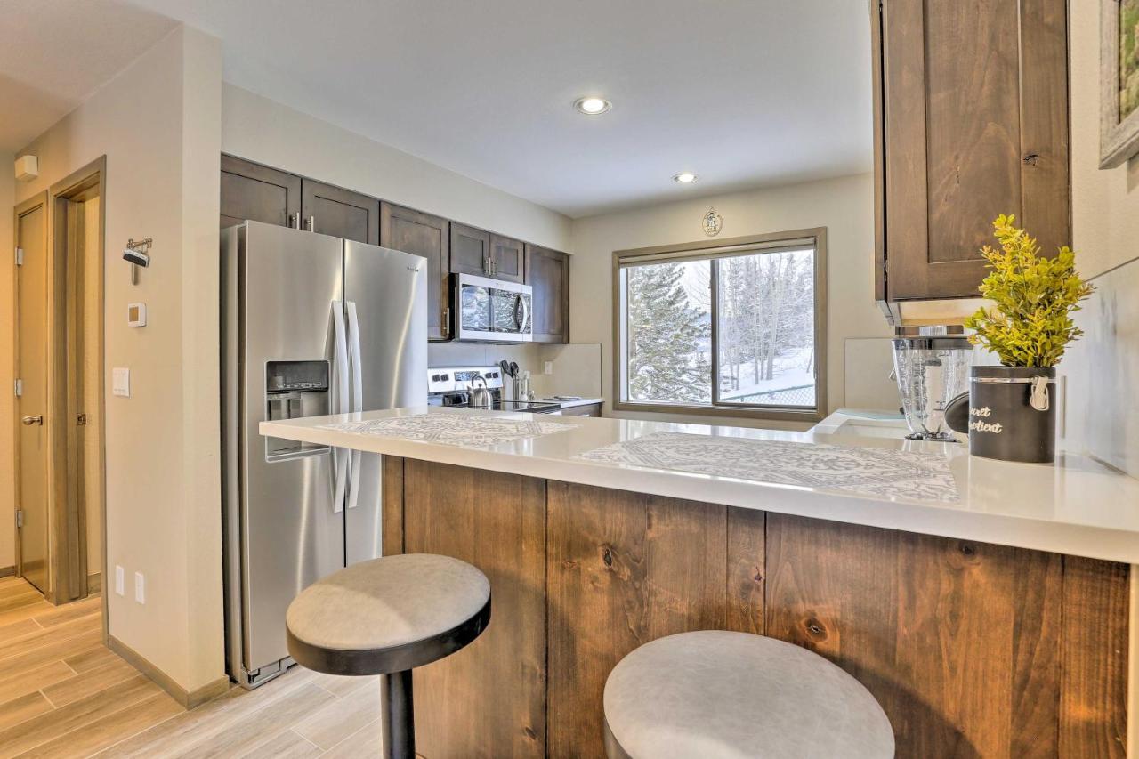 Sleek Townhome With Views 8 Mi To Copper Mtn Holiday home Frisco